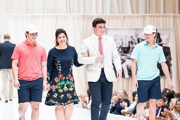 fashionshow19_runway_wkl_1292