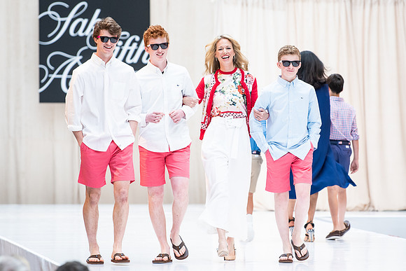 fashionshow19_runway_wkl_1427