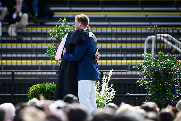 graduation22_diplomas_wkl_0826