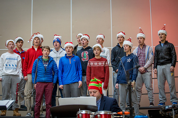 holiday_allschool16_jfess_6822