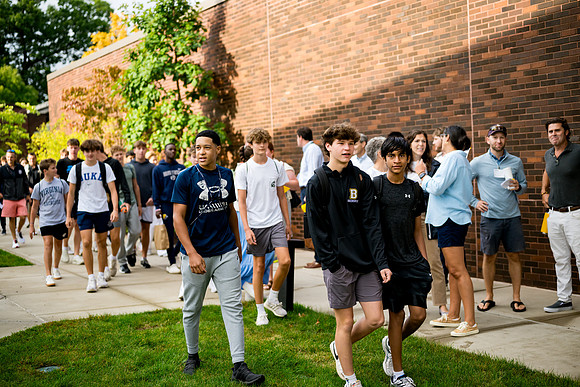 orientation24_gr9_peerleadership_ah_0157