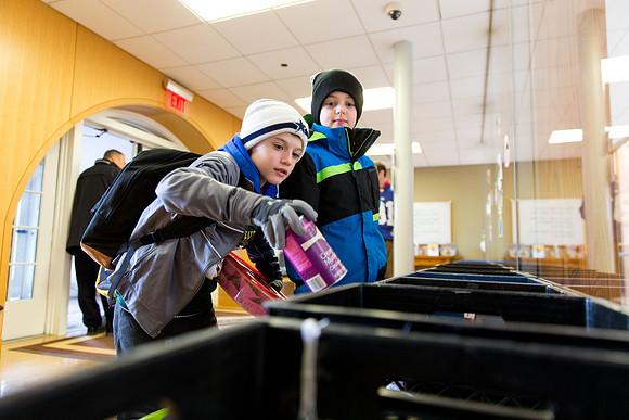 souperbowl_fooddrive_ls_mkras_0016