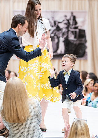 fashionshow19_runway_wkl_1372
