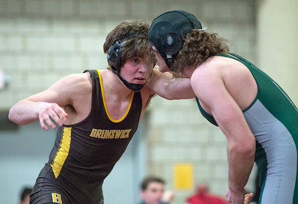 wrestling_wneiswa_champs_dburns_7029