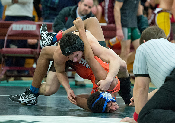 wrestling_wneiswa_champs_dburns_6412