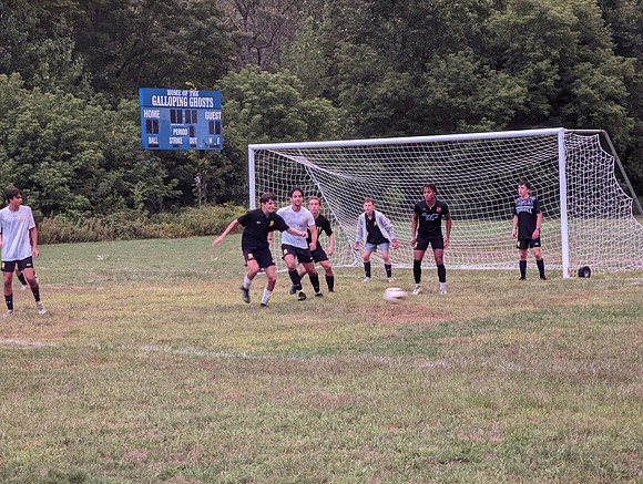 randolphvt2223_tripsoccerpre_submitted_ddych_233716099