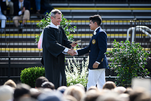 graduation22_diplomas_wkl_0562