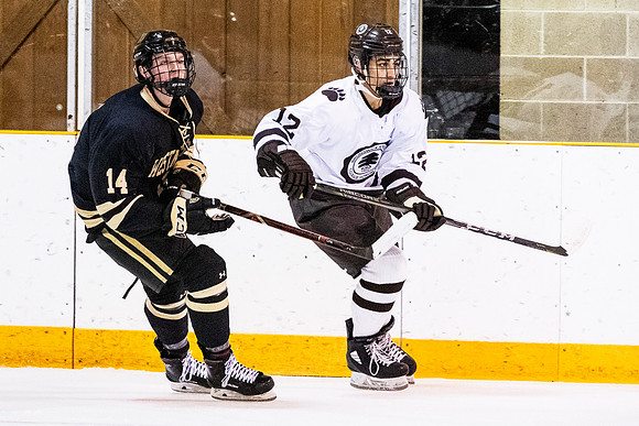 hockey_2018-12-08_dburns_2454