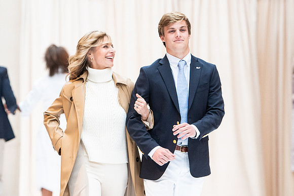 fashionshow19_runway_wkl_0523
