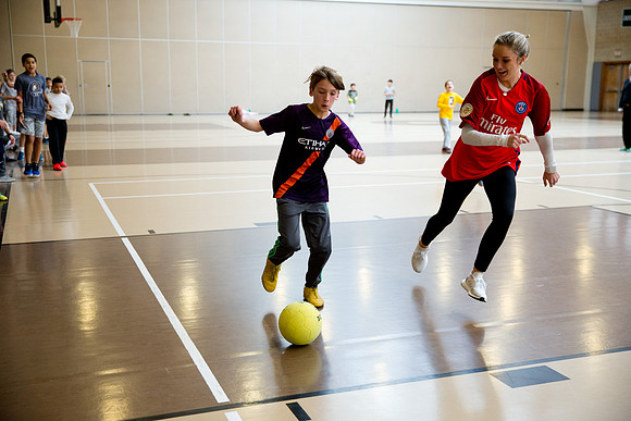 soccer_gr4 faculty19_mkras_0152