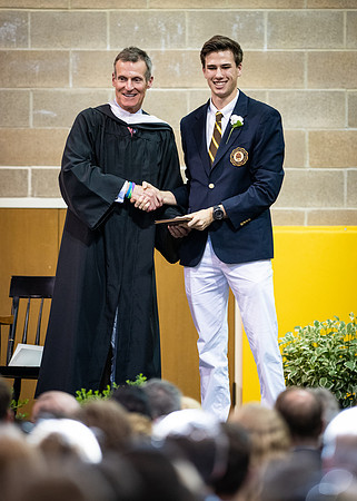 graduation19_wkl1_9590