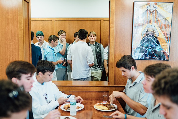 hc17_fballbfast_jk_5945