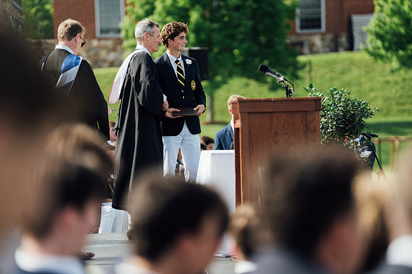 graduation22_diplomas_jk_7640