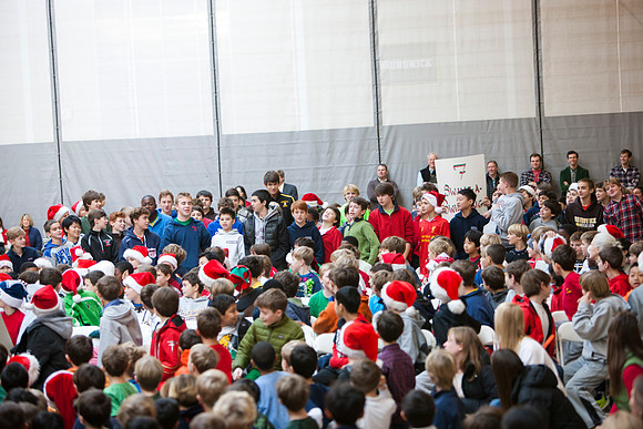 holidayassembly_all_mkras_9710