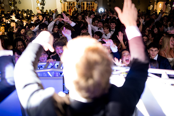 brownwhite25_ah_0182