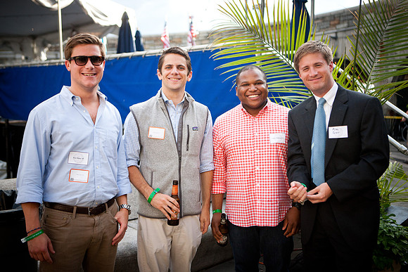 alum_nyc_summersocial14_mkras_0049