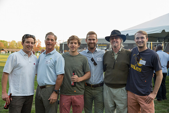 alumni_tentparty15_mgraae_9957b