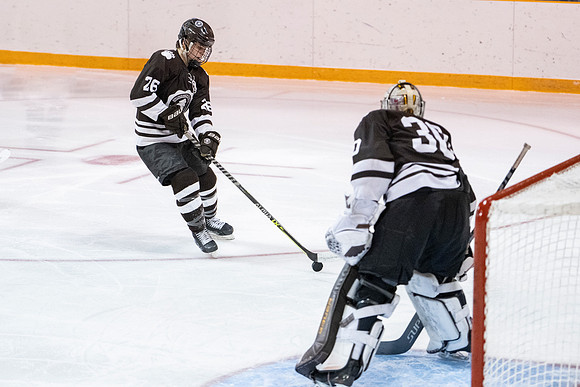 hockey_2022-03-05_nepsihasemis_dburns2_9115