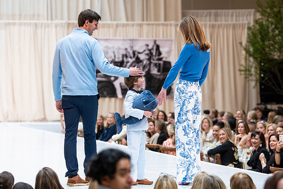 fashionshow19_runway_wkl_0695