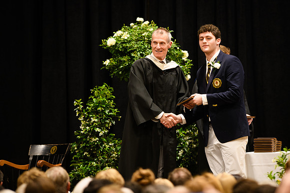graduation25_diploma_wkl1_5382