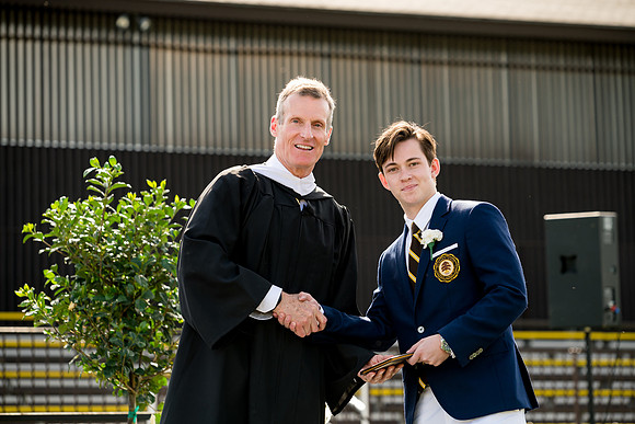 graduation22_diplomas_ah_0225