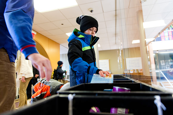 souperbowl_fooddrive_ls_mkras_0023