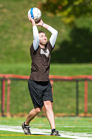 hc15_alumsoccer_dburns_3554