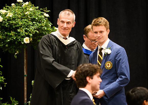 graduation25_diploma_wkl1_4596-2