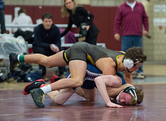 wrestling_wneiswa_champs_dburns_7218