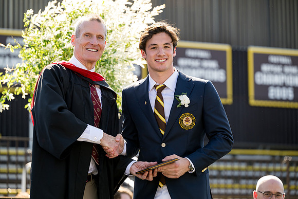 graduation24_diploma_ah_0448