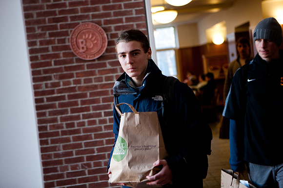 thanksgiving_fooddrive_us_mkras_0040