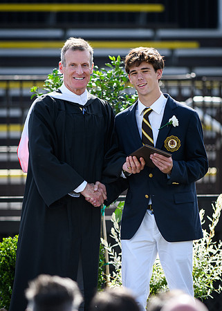 graduation22_diplomas_wkl_0285