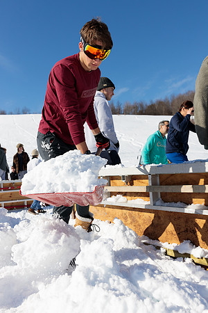 randolphvt2122_trip07_sledding_bdf_1856