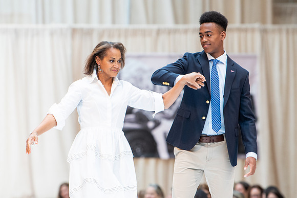 fashionshow19_runway_wkl_0496
