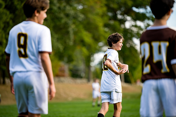 soccer_ms7b_brownwhite_2024-10-08_ah_0120