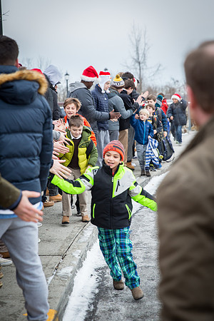 holiday_handshake17_jfess_4576