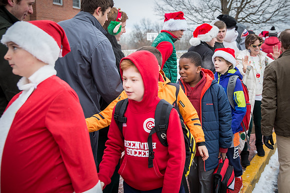 holiday_handshake17_jfess_4619