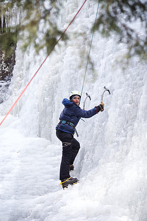 campdudley16_iceclimbing_bd_6004