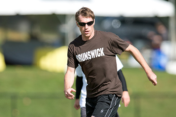 hc15_alumsoccer_dburns_3458