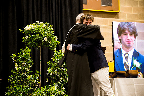 graduation25_diploma_ah_0713