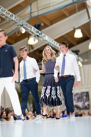 fashionshow19_runway_mk_0209