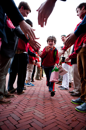 holiday_handshake_kras_0107