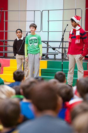 holidayassembly_all_mkras_9655
