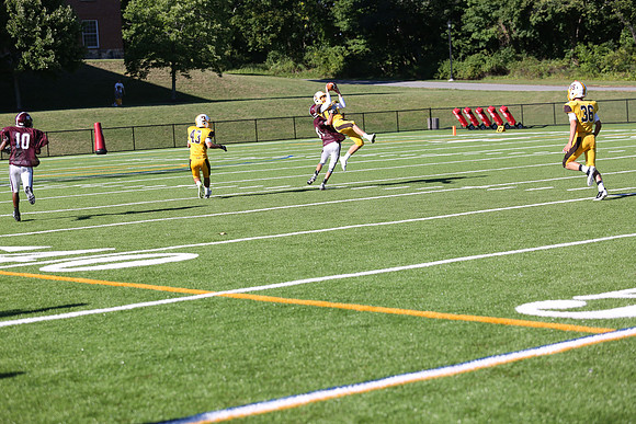 football_jv_2015-09-15_jfess_0829