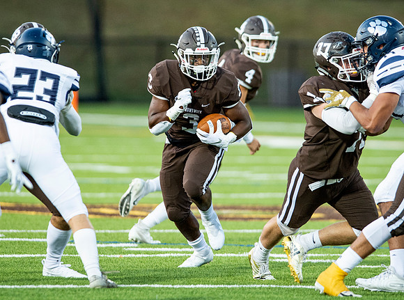 football_2019-09-27_dburns_2697