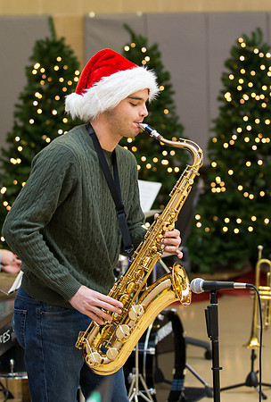 holiday_assembly_jfess_0022
