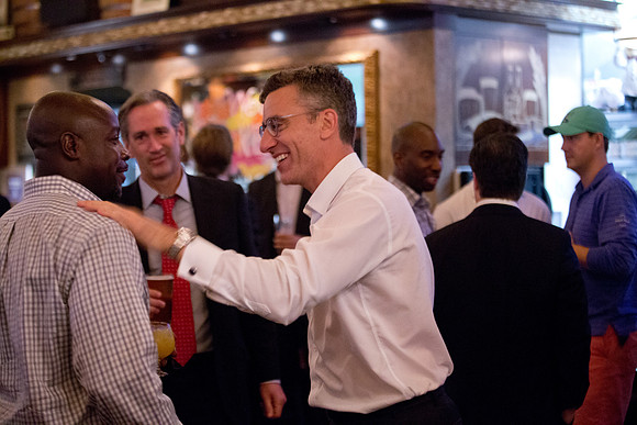 alumni_happyhour_nyc16_mkras_0032
