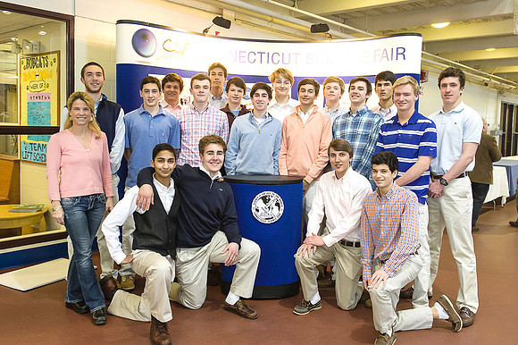 sciencefair14qu_hl_8734
