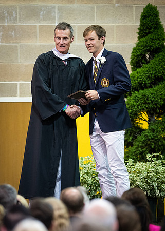 graduation19_wkl1_9877