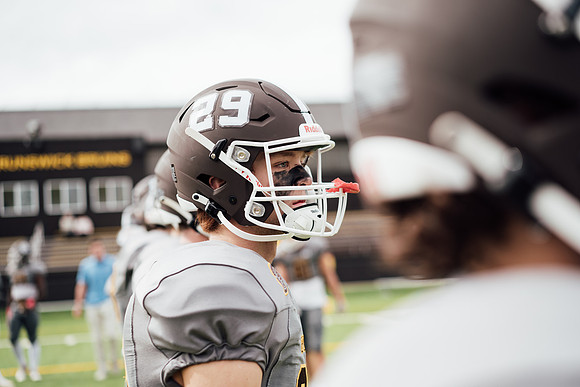 football_2021-10-09_jk_3537